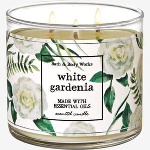 נר ריחני באת' אנד בודי Bath & Body White Gardenia candle