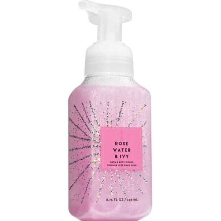 סבון ידיים מקציף מבית באת' אנד בודי Bath & Body Works Rose Water & Ivy